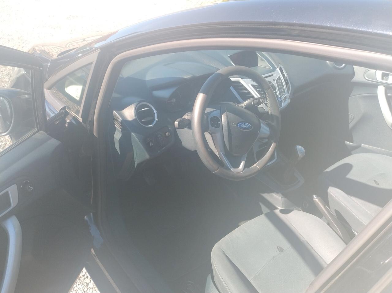 Ford Fiesta 1.6 TDCi 95 CV 5p. Titanium