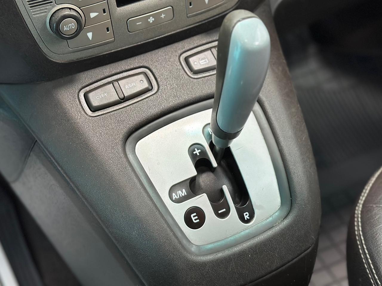 Lancia MUSA 1.3 Mjet cambio automatico NUOVO/tetto pano