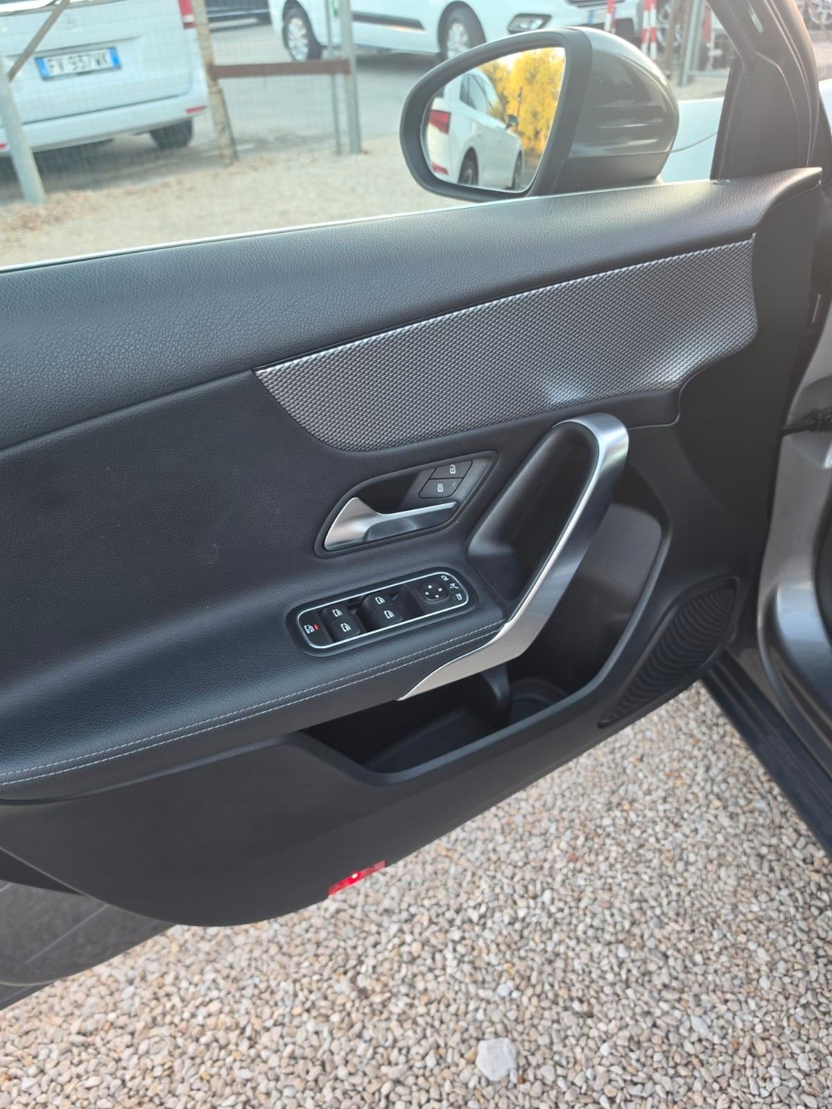 Mercedes-benz A 180 d Automatic Premium
