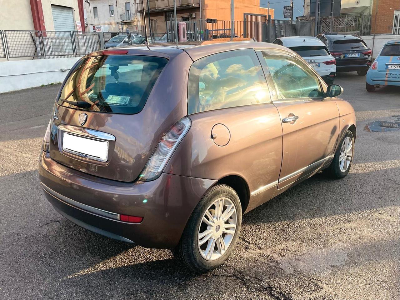 Lancia Ypsilon 1.4 Oro Ecochic GPL