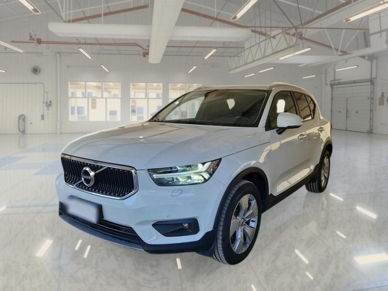 VOLVO XC40 T2 AUTOMATICO MOMENTUM PRO SUV