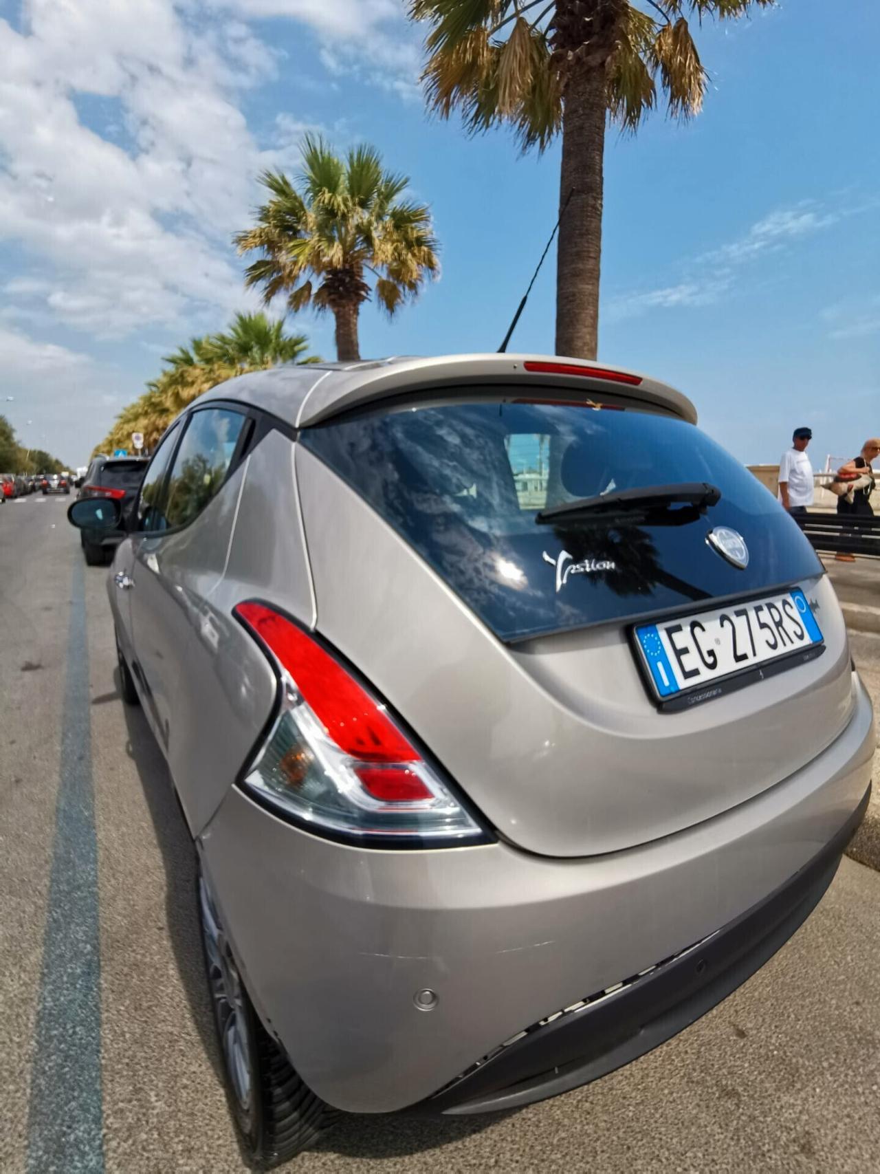 Lancia Ypsilon 1.3 MJT 75 CV Platinum 2011