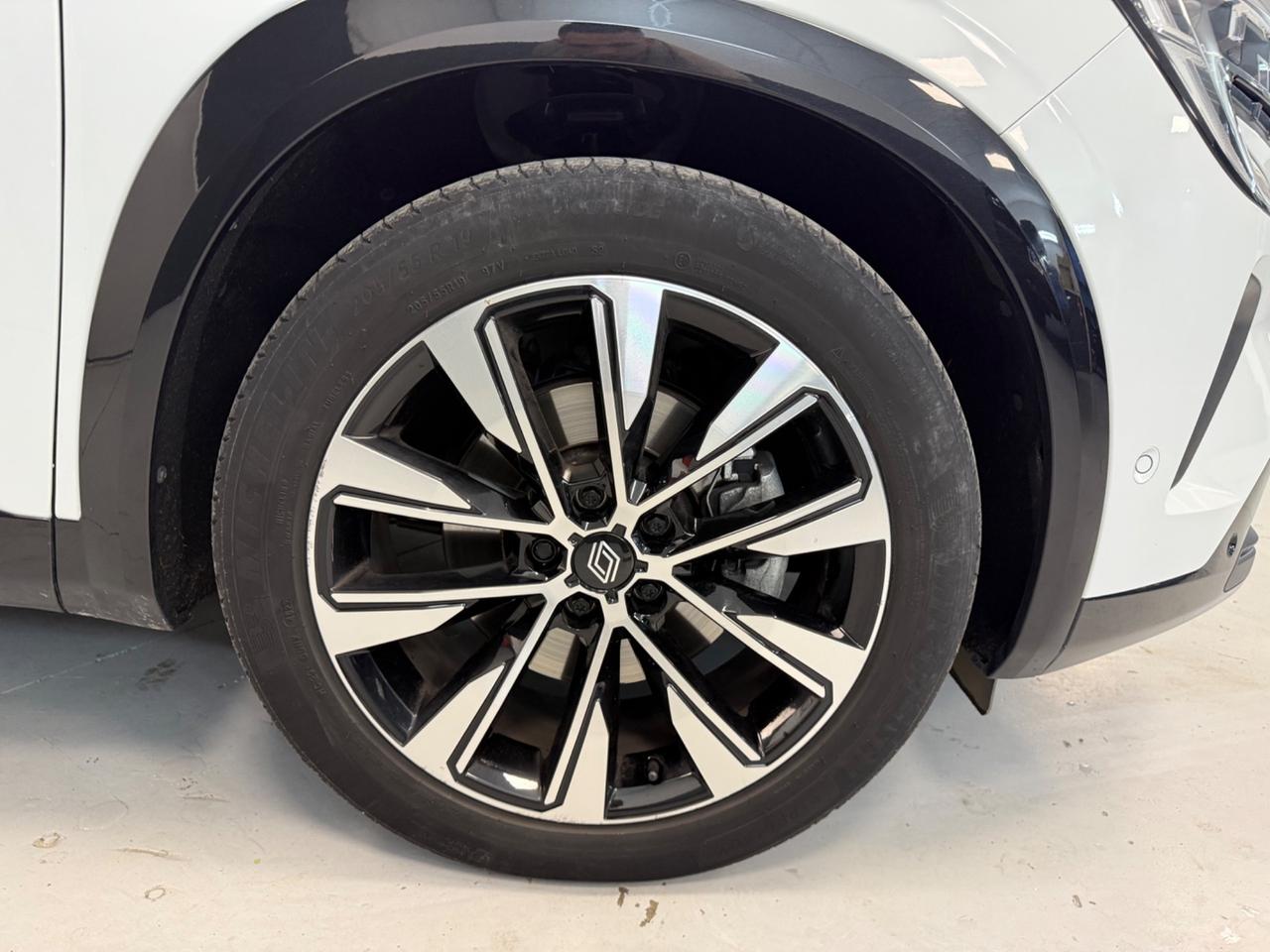 Renault Austral Full Hybrid E-Tech 200cv Techno iva esposta