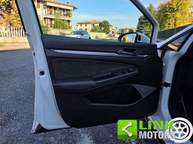 VOLKSWAGEN Golf 1.5 eTSI 150 CV ACT DSG R-Line Plus