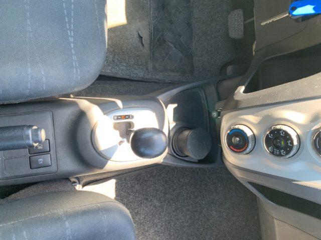 TOYOTA Yaris 1.3 5 porte Sol