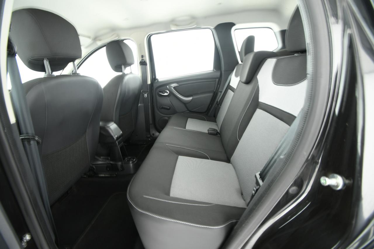 DACIA Duster 1.6 Ambiance 4x2 s&s 115cv my16 NEOPATENTATI+BLUETOOTH