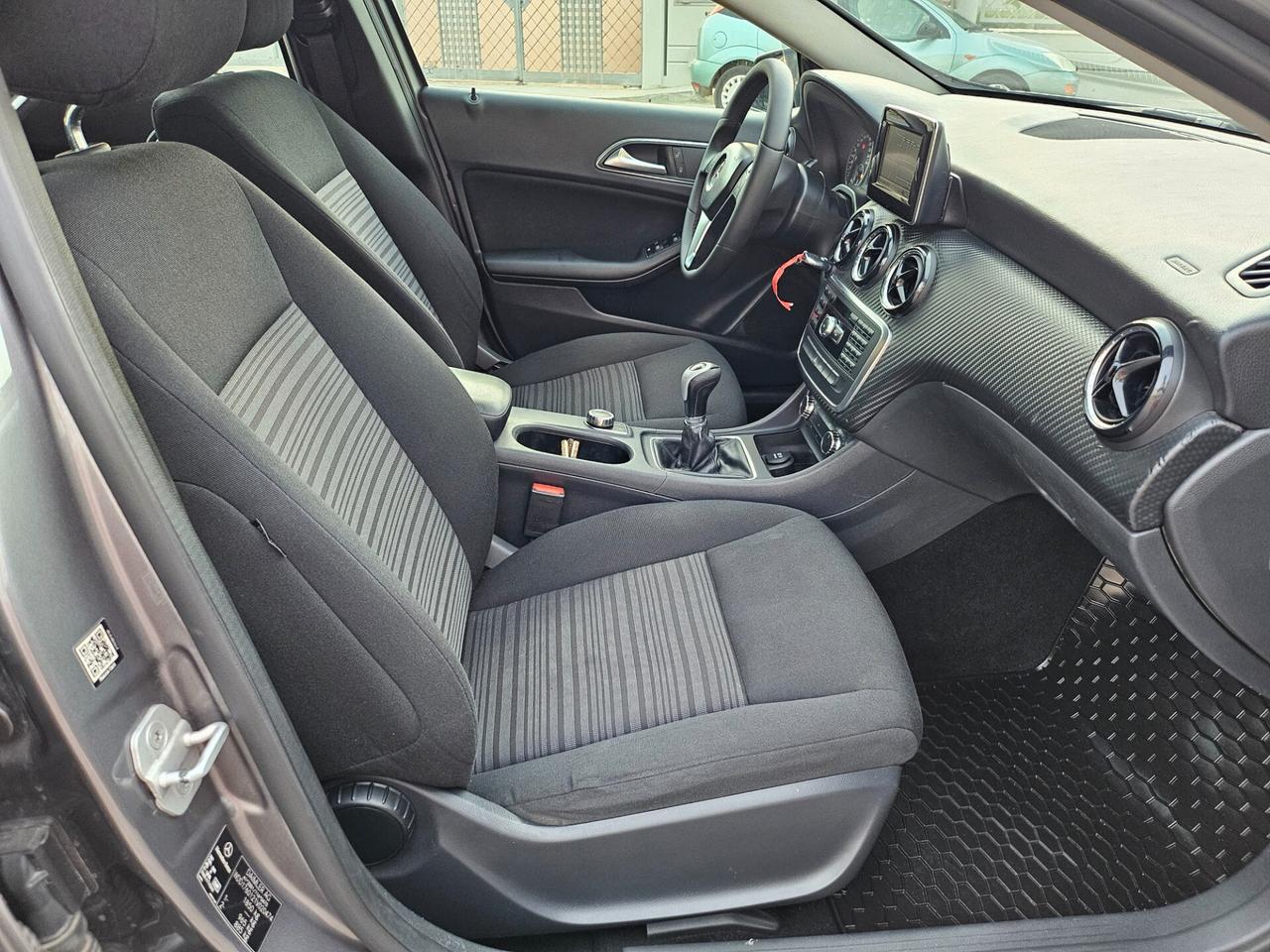 Mercedes-Benz A-Klasse A 180 CDI BlueEfficiency Edition Standard