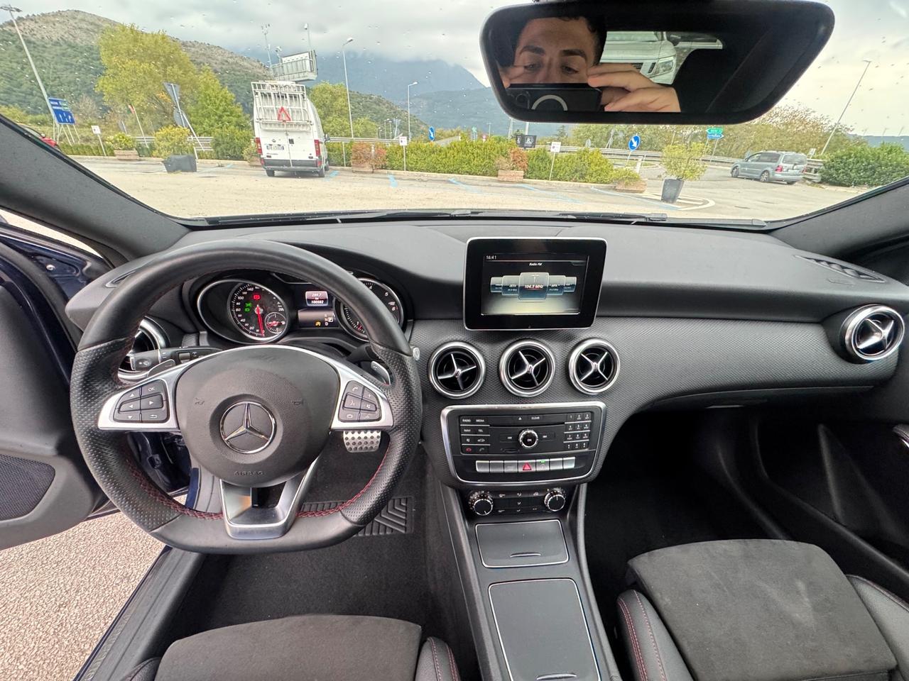 Mercedes-benz A 200 d Automatic Premium AMG
