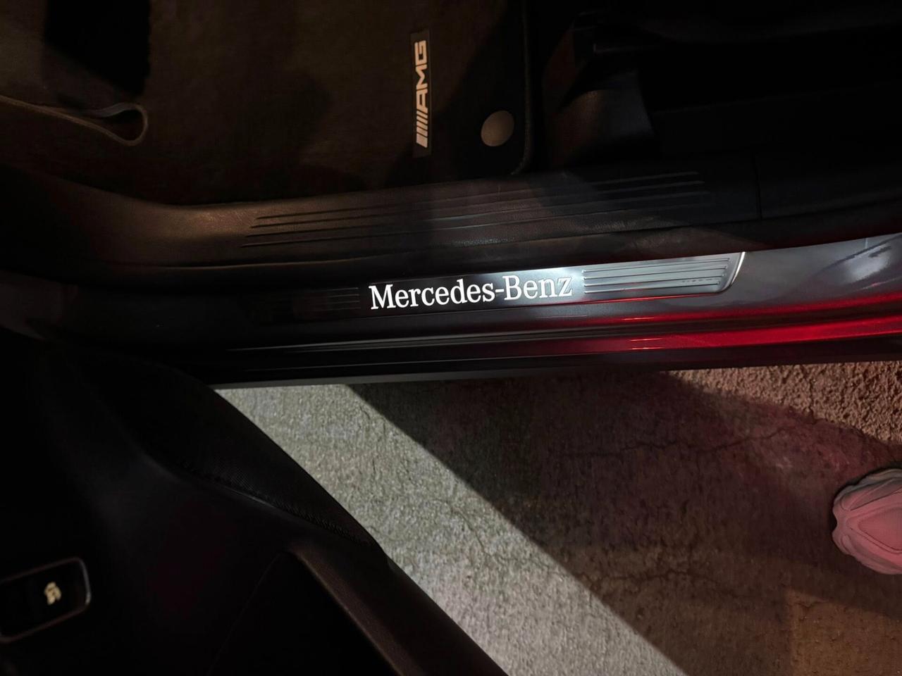 MERCEDES GLA200d PREMIUM AMG