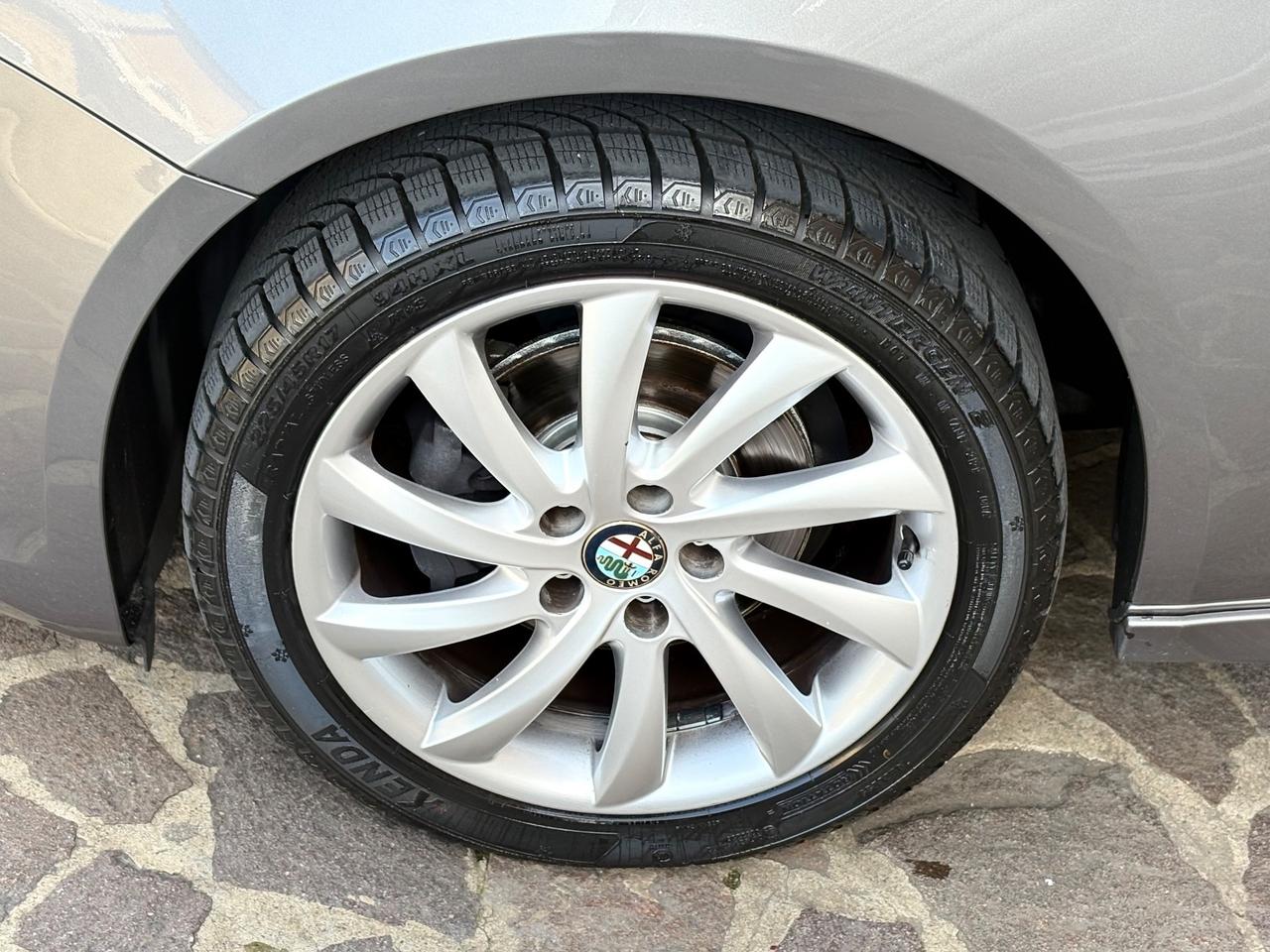 ALFA ROMEO Giulietta 1.6 JTDm-2 GRIGIO MAGNESIO FULL