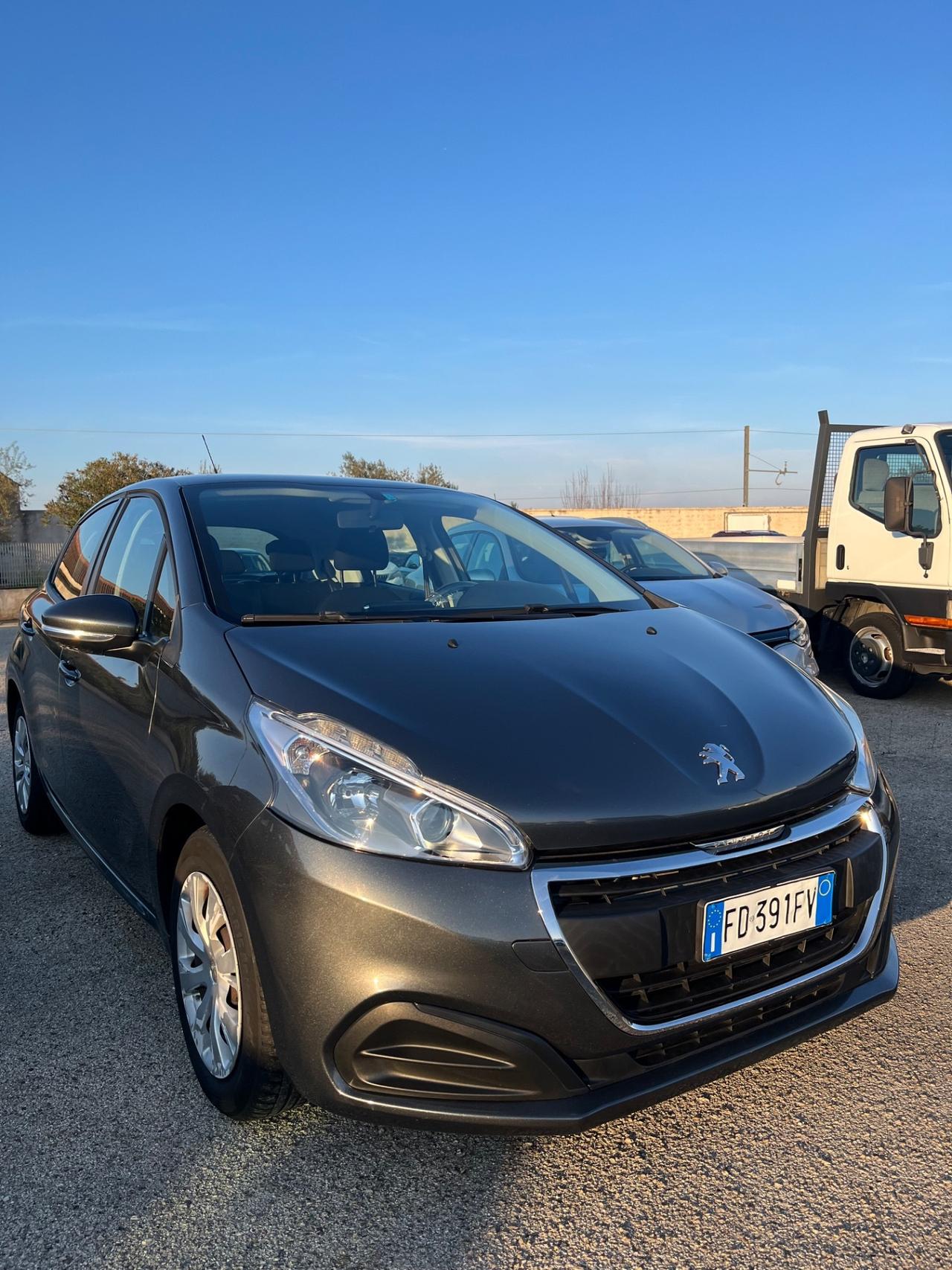 Peugeot 208 BlueHDi 75 5 porte Allure