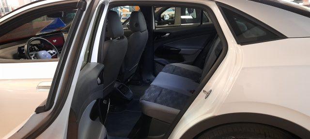 VOLKSWAGEN ID.5 Pro Performance