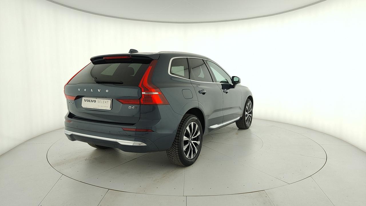 VOLVO XC60 II 2022 - XC60 2.0 b4 Ultimate Bright awd auto