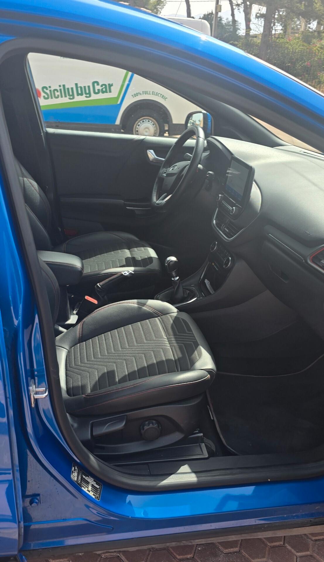 Ford Puma 1.0 EcoBoost Hybrid 125 CV S&S ST-Line – Crossover Sportivo ed Efficiente
