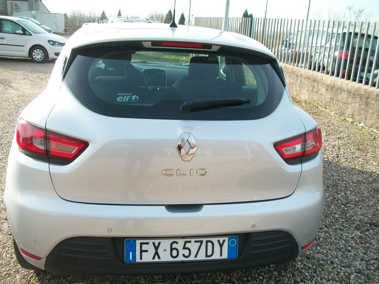 Renault Clio dCi 8V 90 CV EDC 5 porte Business CC 1461 kw 66 SI NUOVI PATENTATI GARANZIA UN ANNO