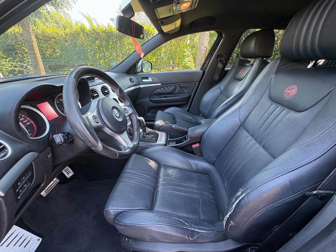 1.9 JTDm 16V Sportwagon Sport Q-Tronic Aut.