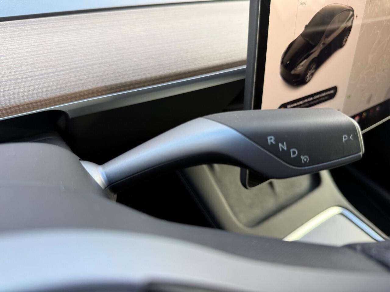 Tesla Model Y Dual Motor Long Range AWD