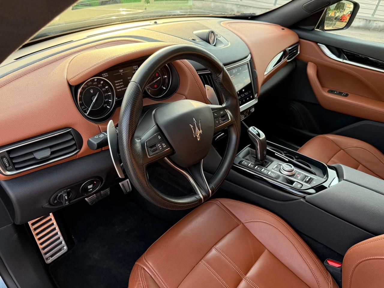 Maserati Levante GRANSPORT ESCLUSIVA AFFARE
