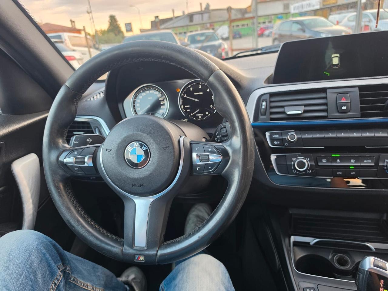Bmw 116 116d 5p. Urban