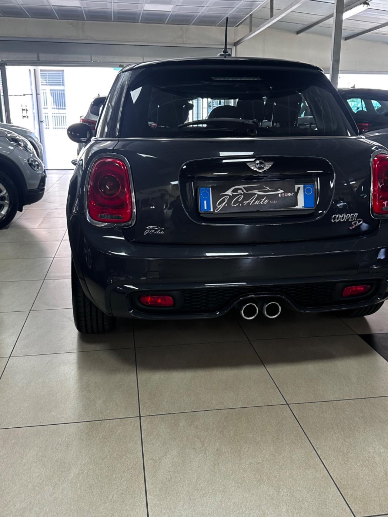 Mini Mini 2.0 Cooper SD Business