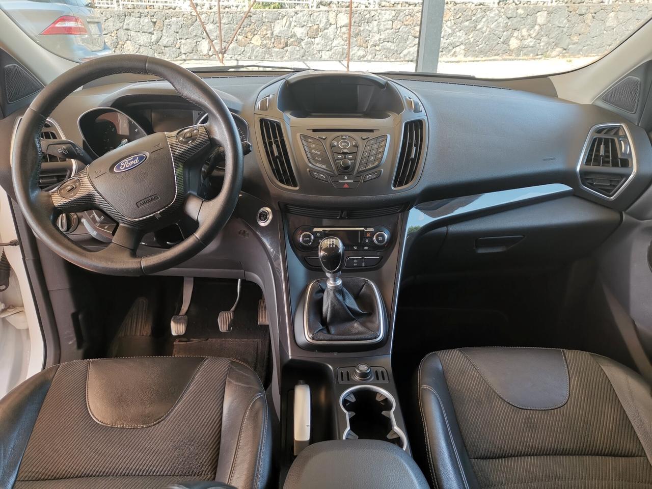 Ford Kuga 2.0 TDCI 150 CV S&S 2WD Titanium