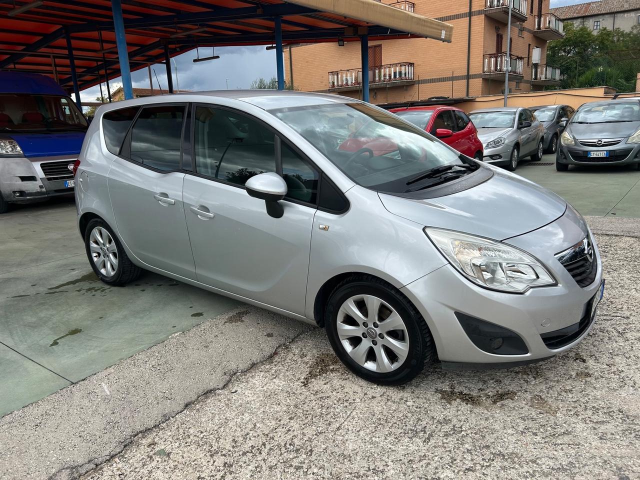 Opel Meriva 1.3 CDTI 95CV ecoFLEX Cosmo PER NEOPATENTATO