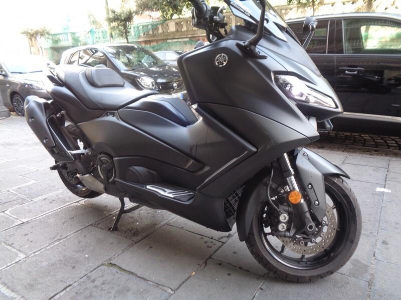 Yamaha T-Max 560 0 SINISTRI