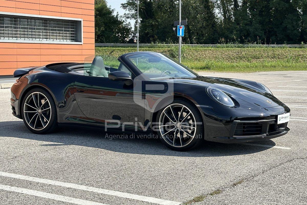 PORSCHE 911 Carrera 4 Cabriolet