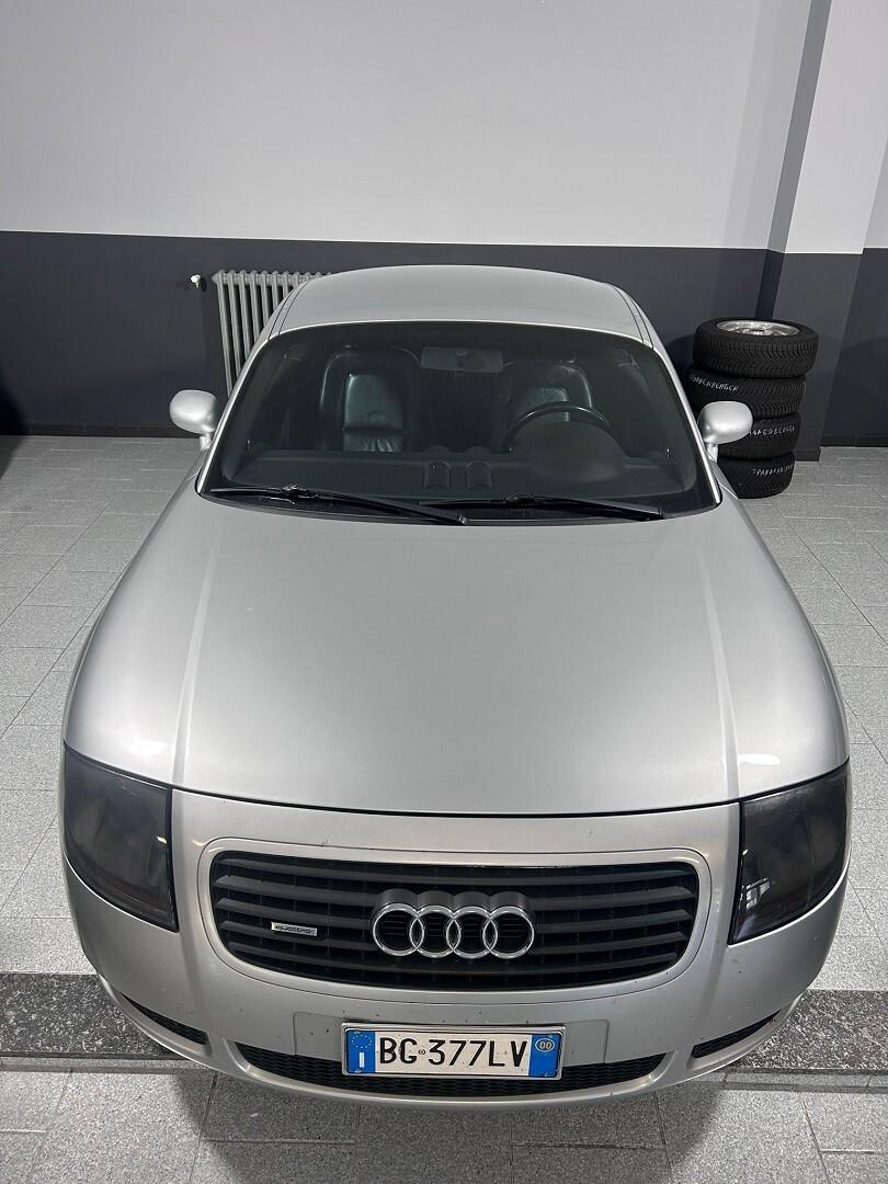 Audi TT quattro 180cv