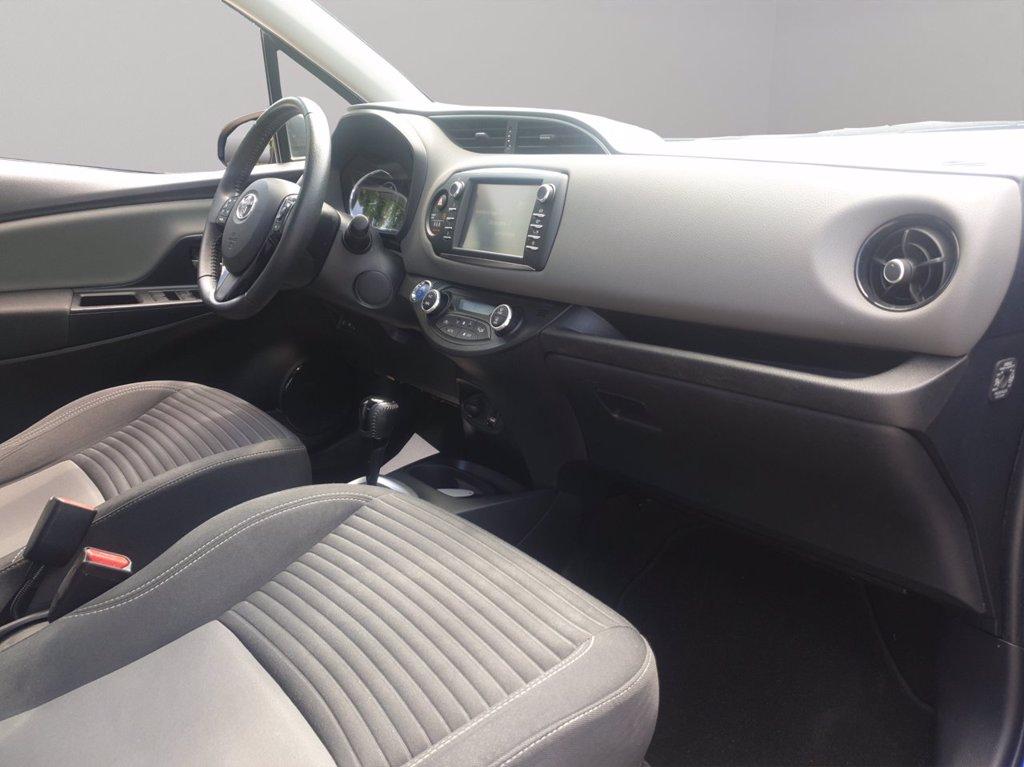 TOYOTA Yaris 5p 1.5h active my18 del 2018
