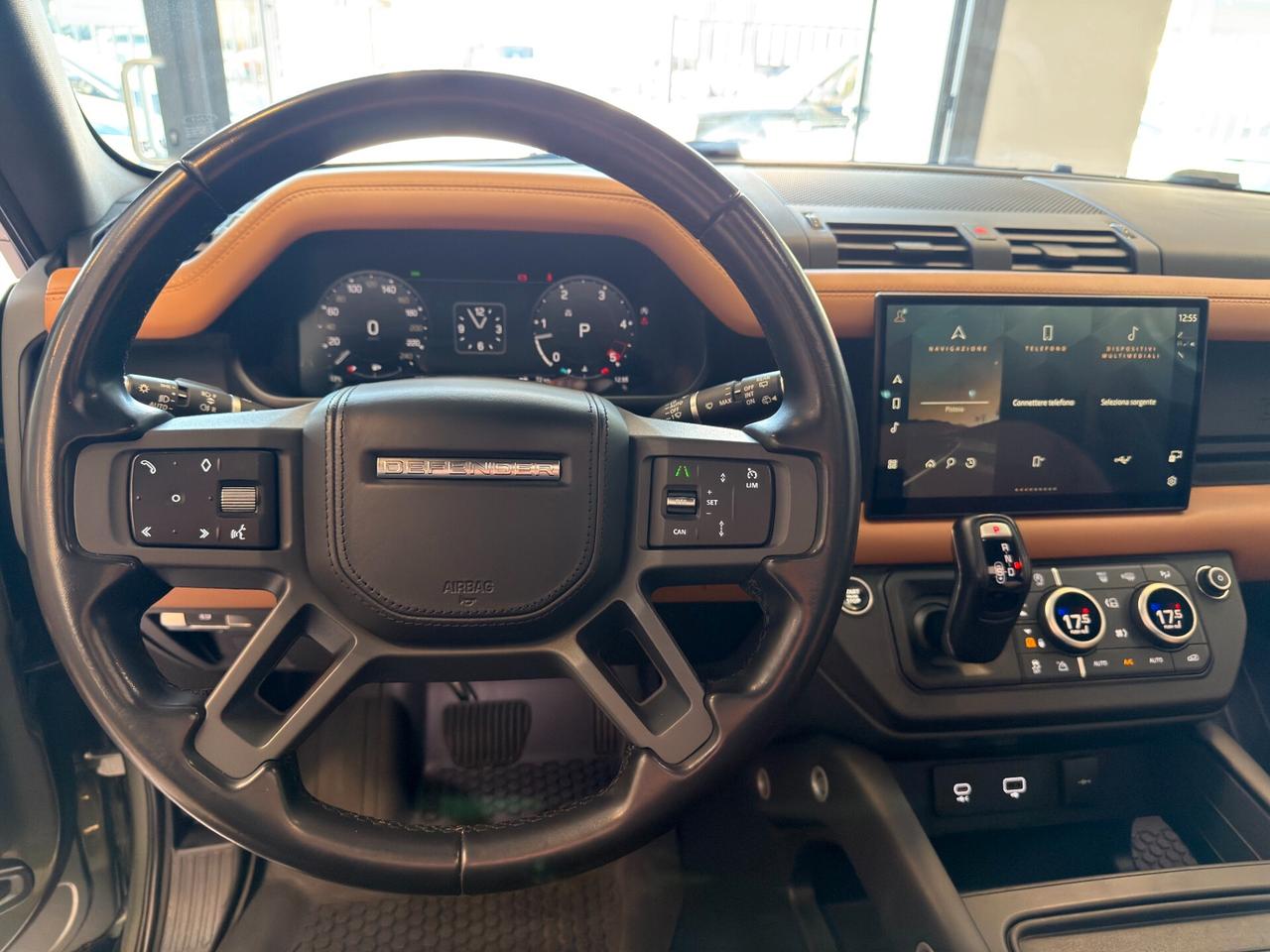 Land Rover Defender 110 3.0D I6 250 CV AWD Auto X-Dynamic HSE GANCIO TRAINO TETTO APRIBILE