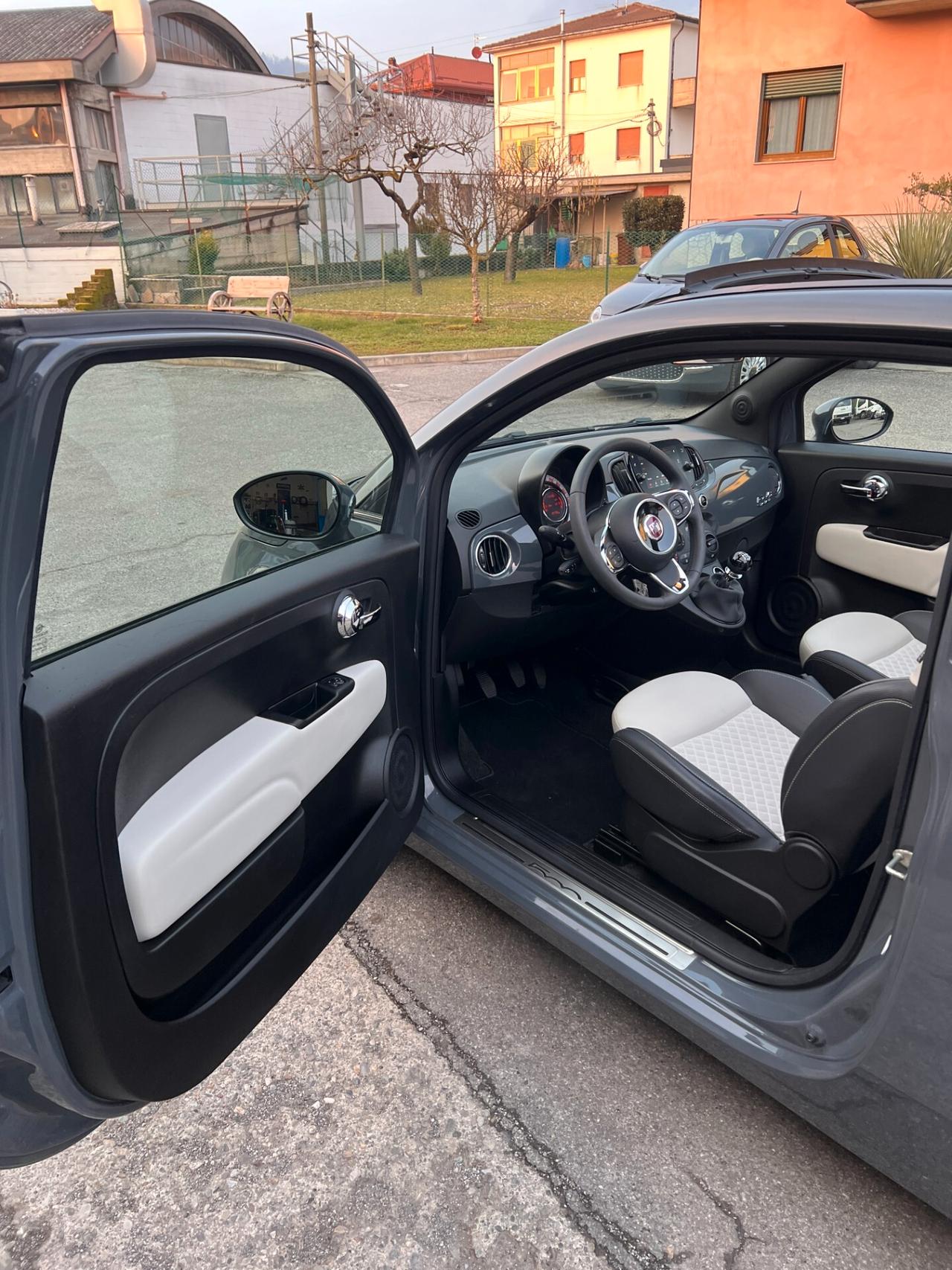 Fiat 500 C 1.0 Hybrid Dolcevita