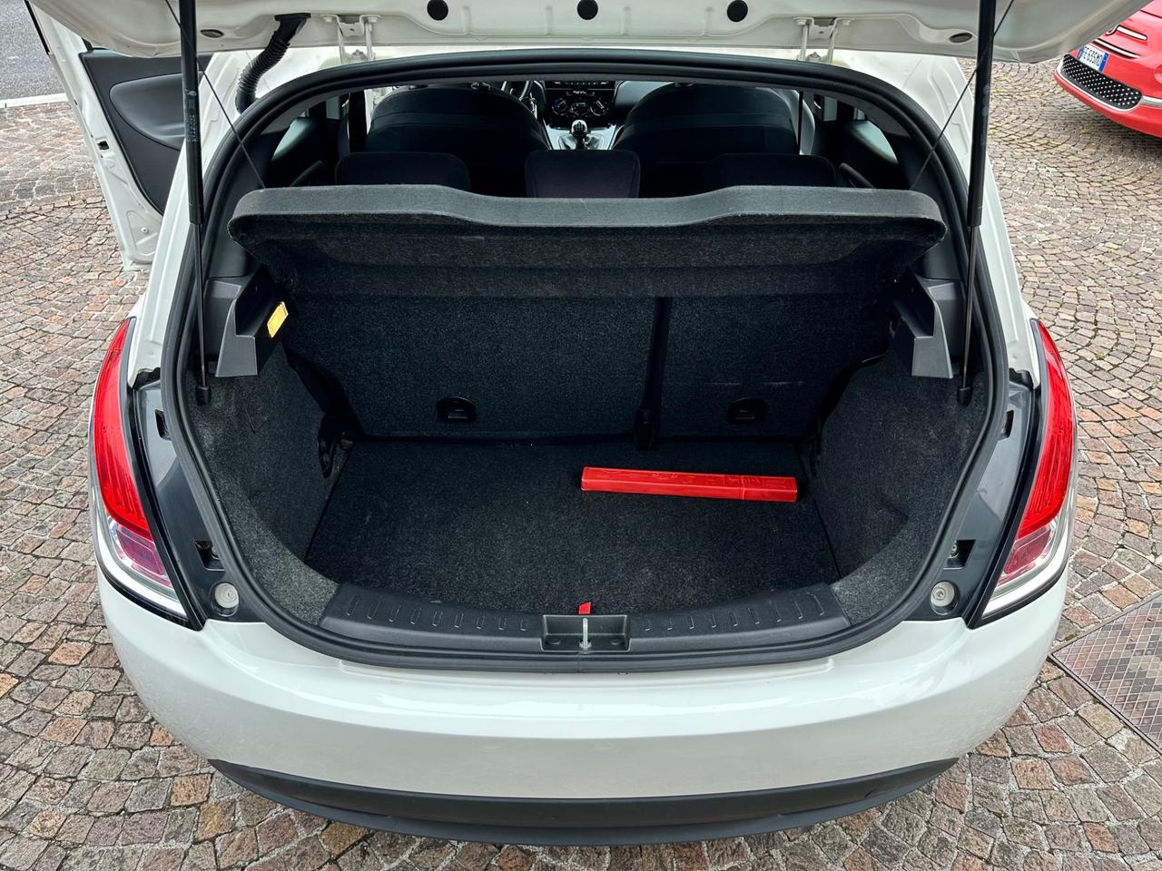 Lancia Ypsilon 1.3MJT 95CV 5P -Uniproprietario