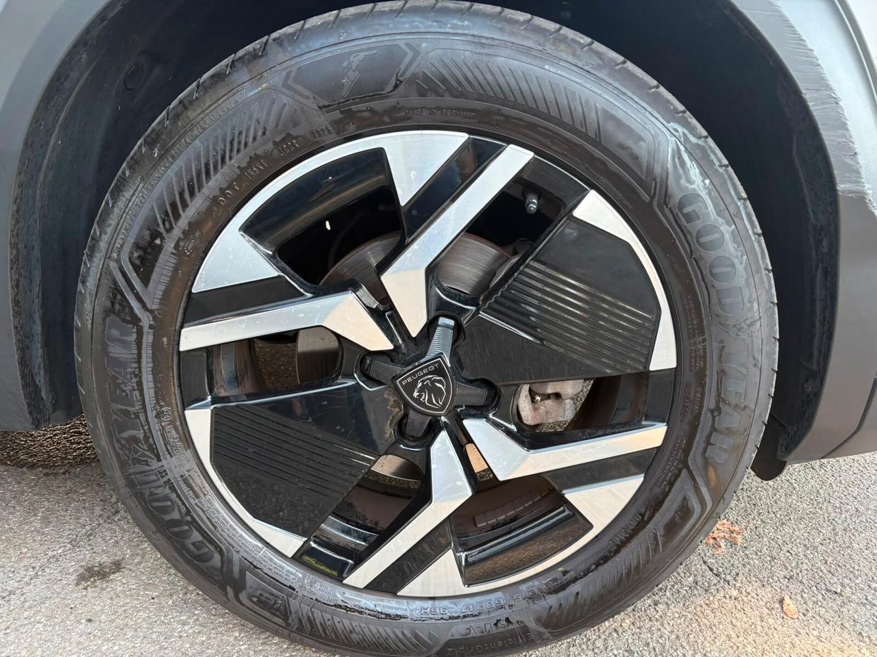 Peugeot 2008 PureTech 100 S&S Allure
