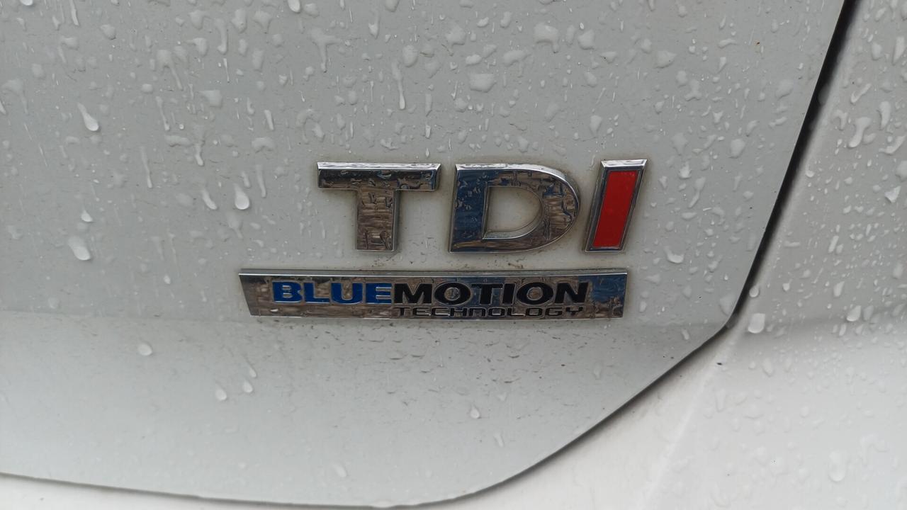 Volkswagen Golf 1.6 TDI DSG 5p. Highline BlueMotion Technology Neopatentati