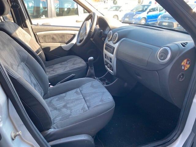 Dacia Logan MCV 1.6 90CV 5 posti Lauréate