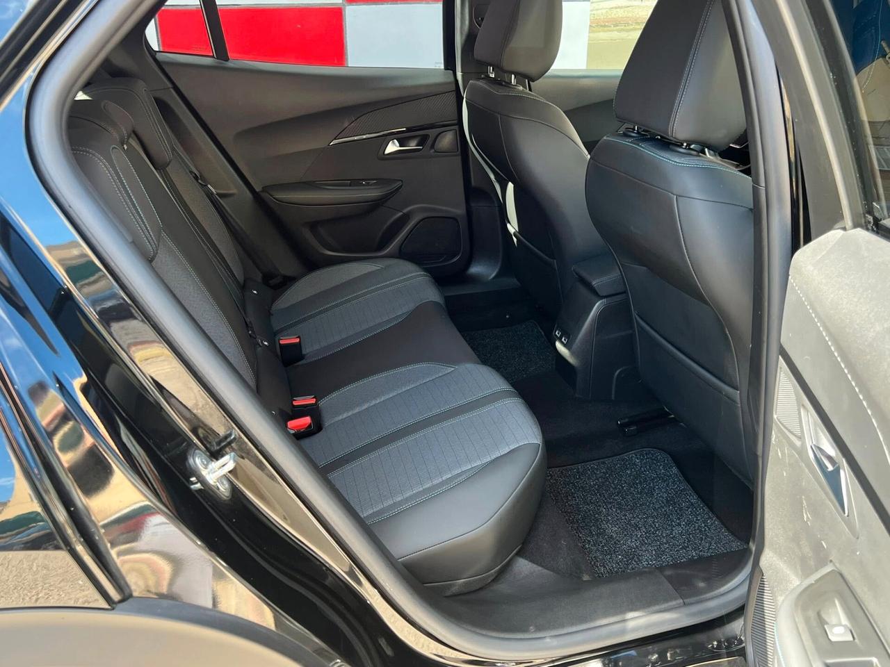 Peugeot 2008 BlueHDi 110 S&S Allure Pack