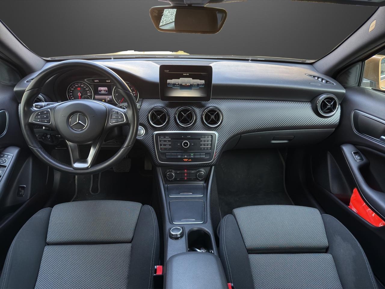 Mercedes-benz GLA 200 d Business