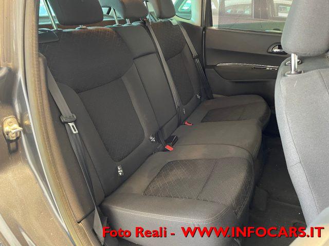 PEUGEOT 3008 1.6 HDi 115CV Active