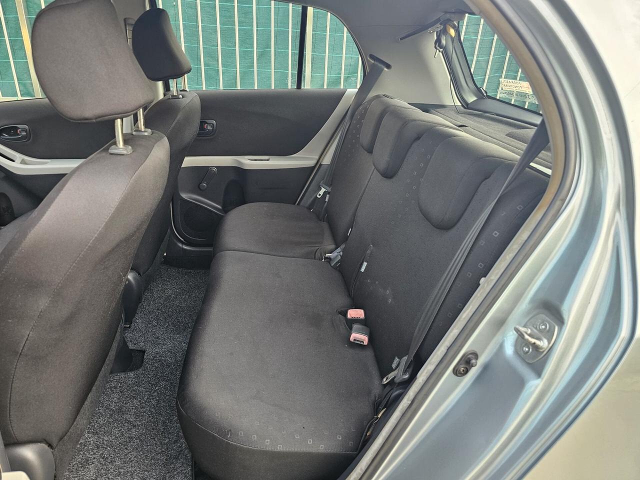 Toyota Yaris 1.0 5 porte