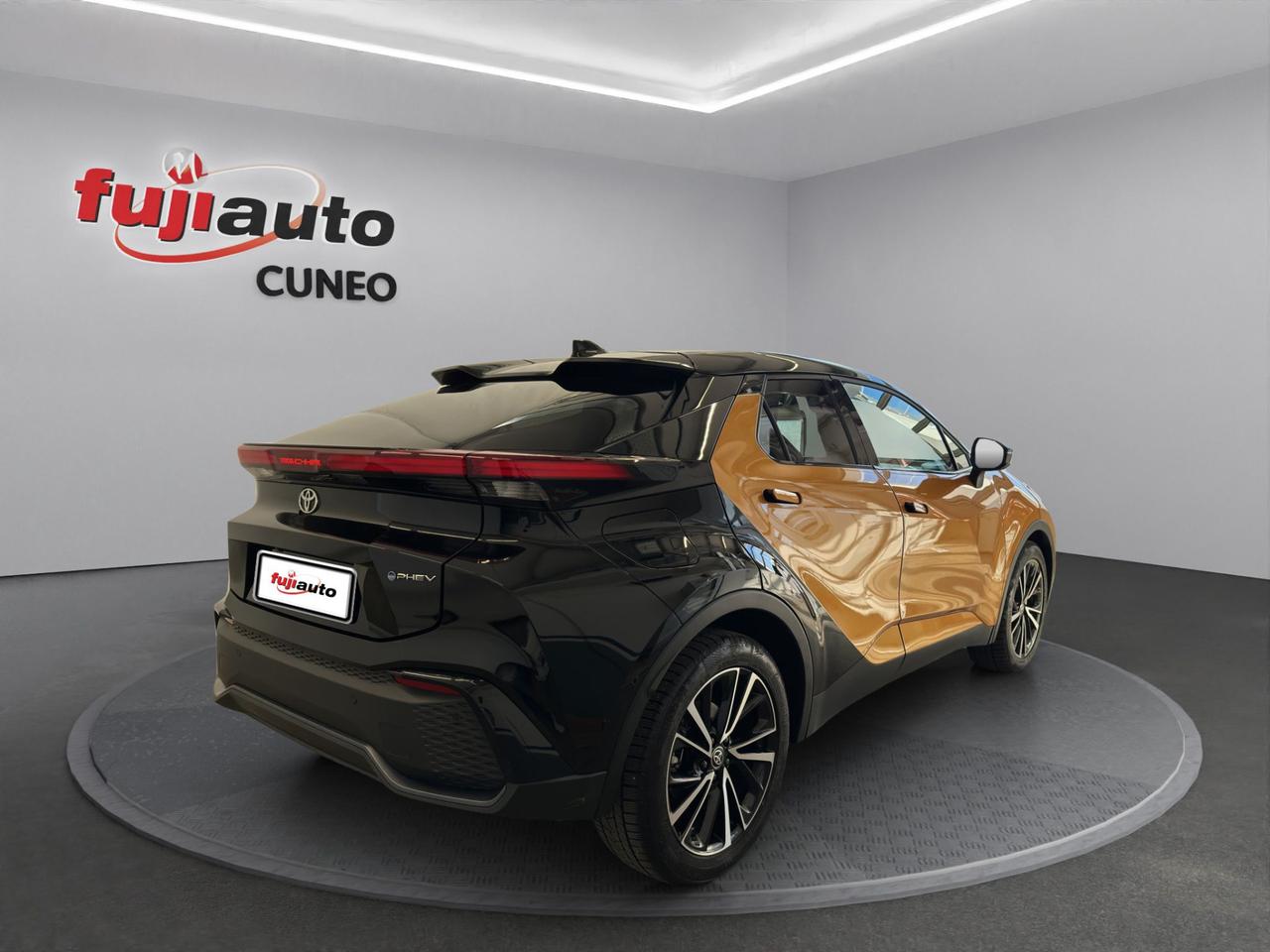 Toyota C-HR 2.0 phev Lounge Premiere fwd e-cvt