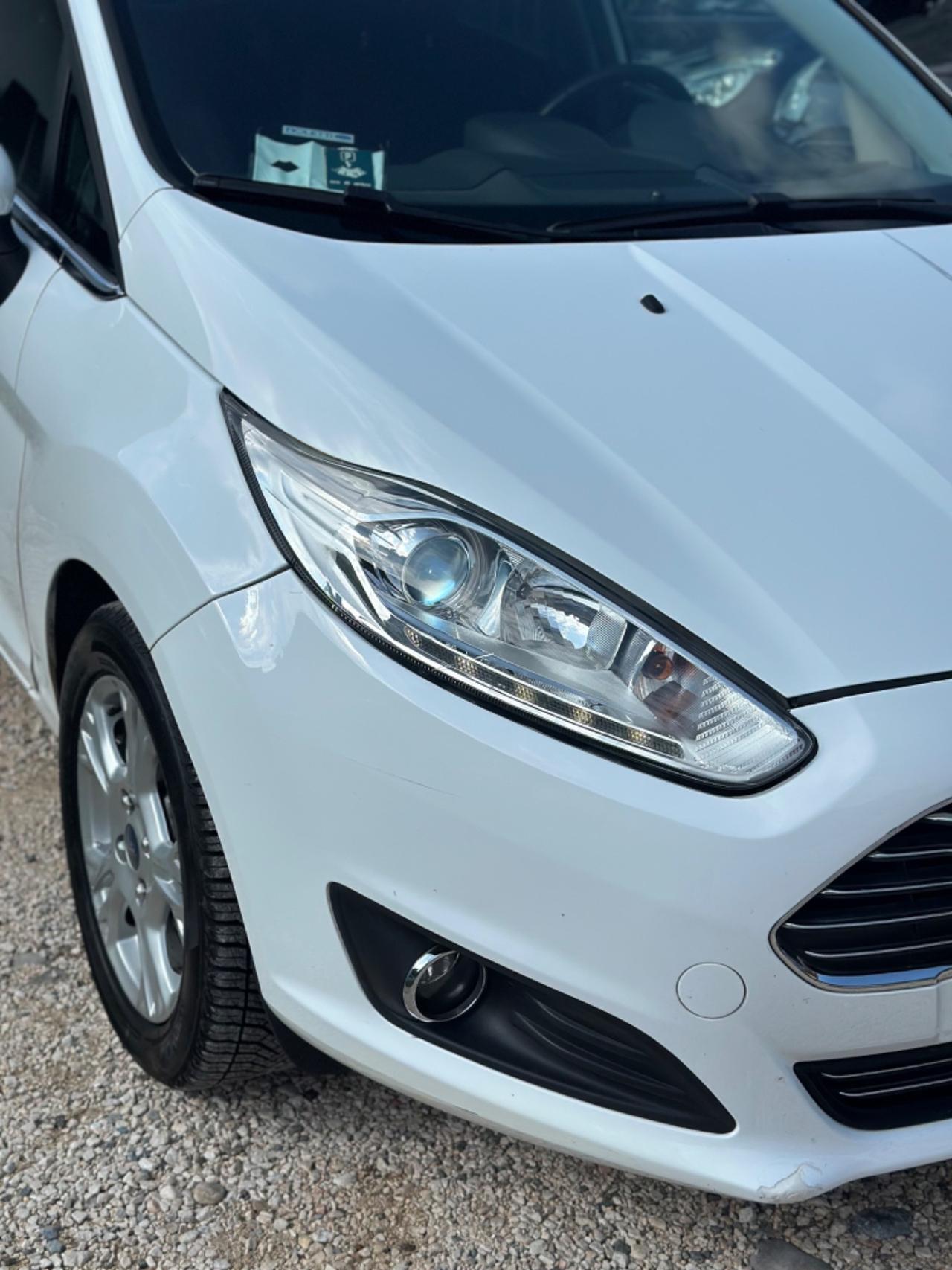 Ford FIESTA 1.4 5p. BZ.- GPL TITANIUM NEOPAT KMCERT