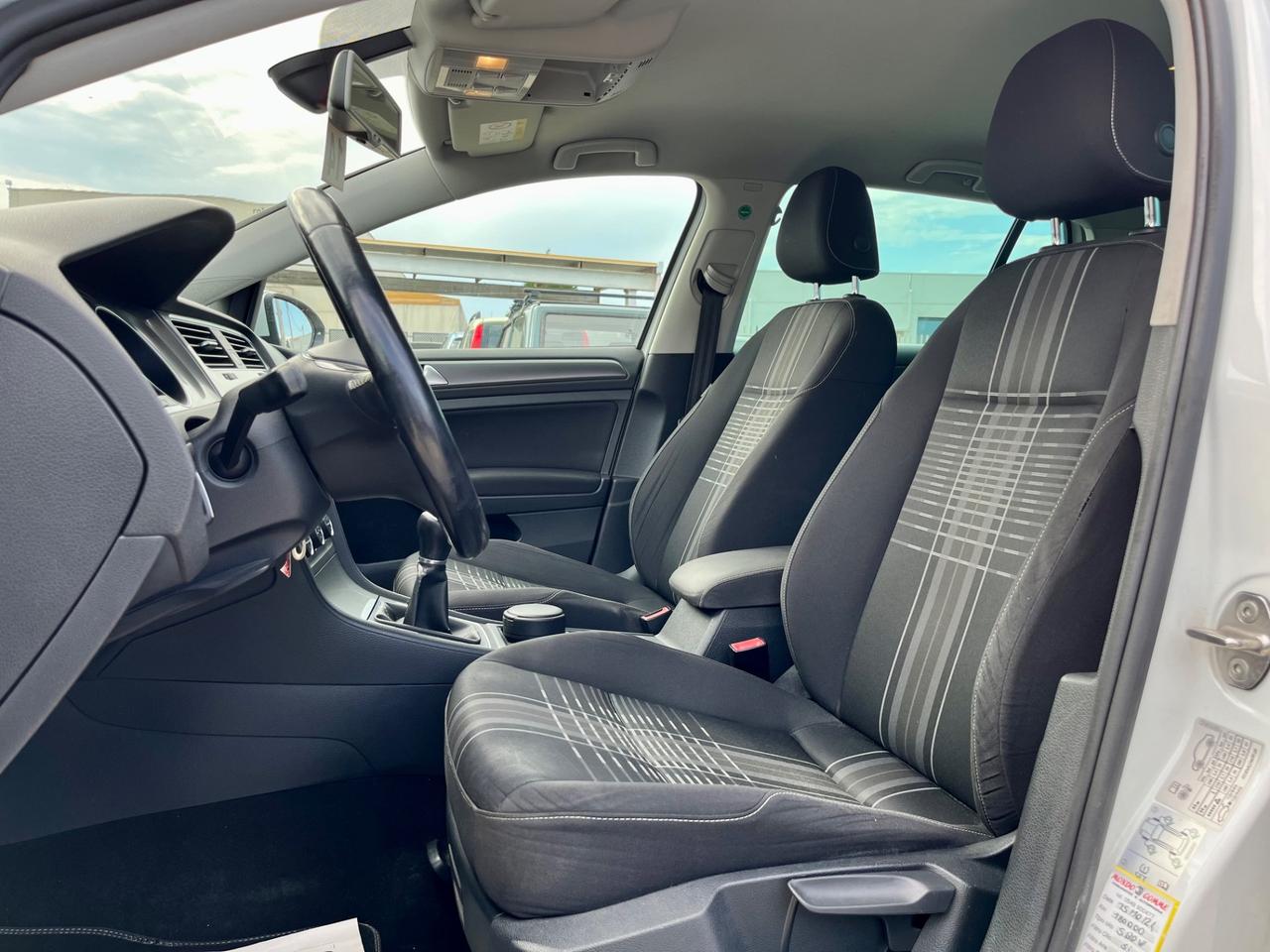 Volkswagen Golf 2.0 TDI 5p. Highline BlueMotion Technology