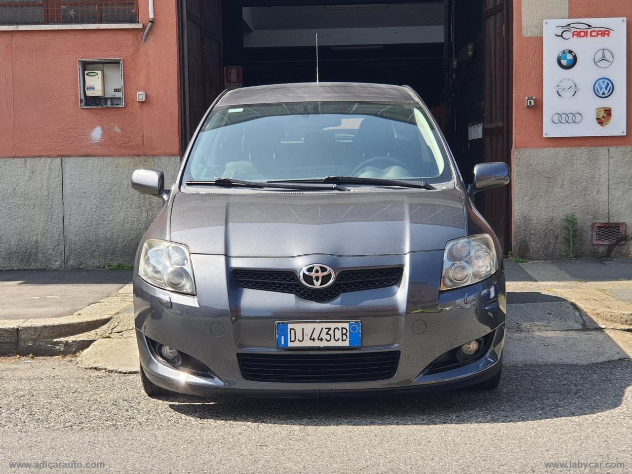 TOYOTA Auris 2.2 D-Cat 3p.
