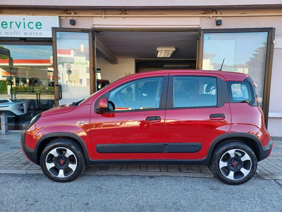 FIAT - Panda - 1.0 FireFly S&S Hybrid City Cross