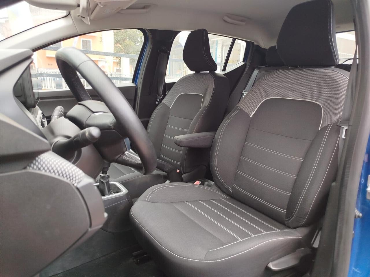 DACIA SANDERO * PREZZO VERO* BLUETOOTH-LED-SENSORI PARK