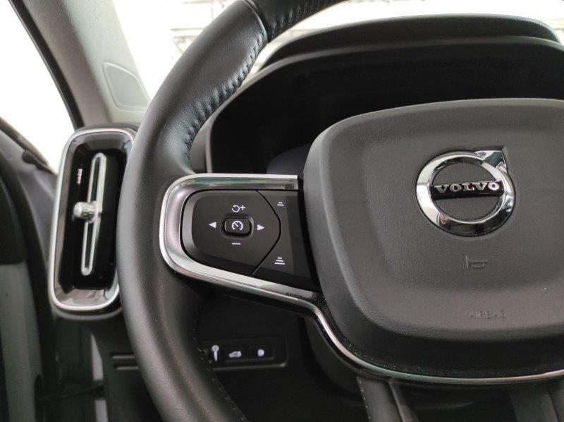 Volvo XC40 (2017-->) T5 Recharge Plug-in Hybrid Inscription Expression