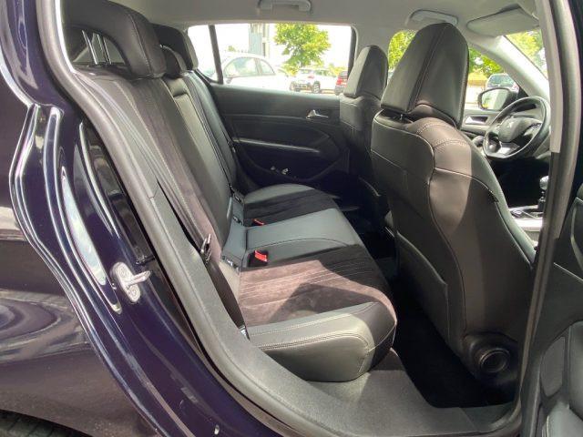 PEUGEOT 308 BlueHDi 120 S&S Allure