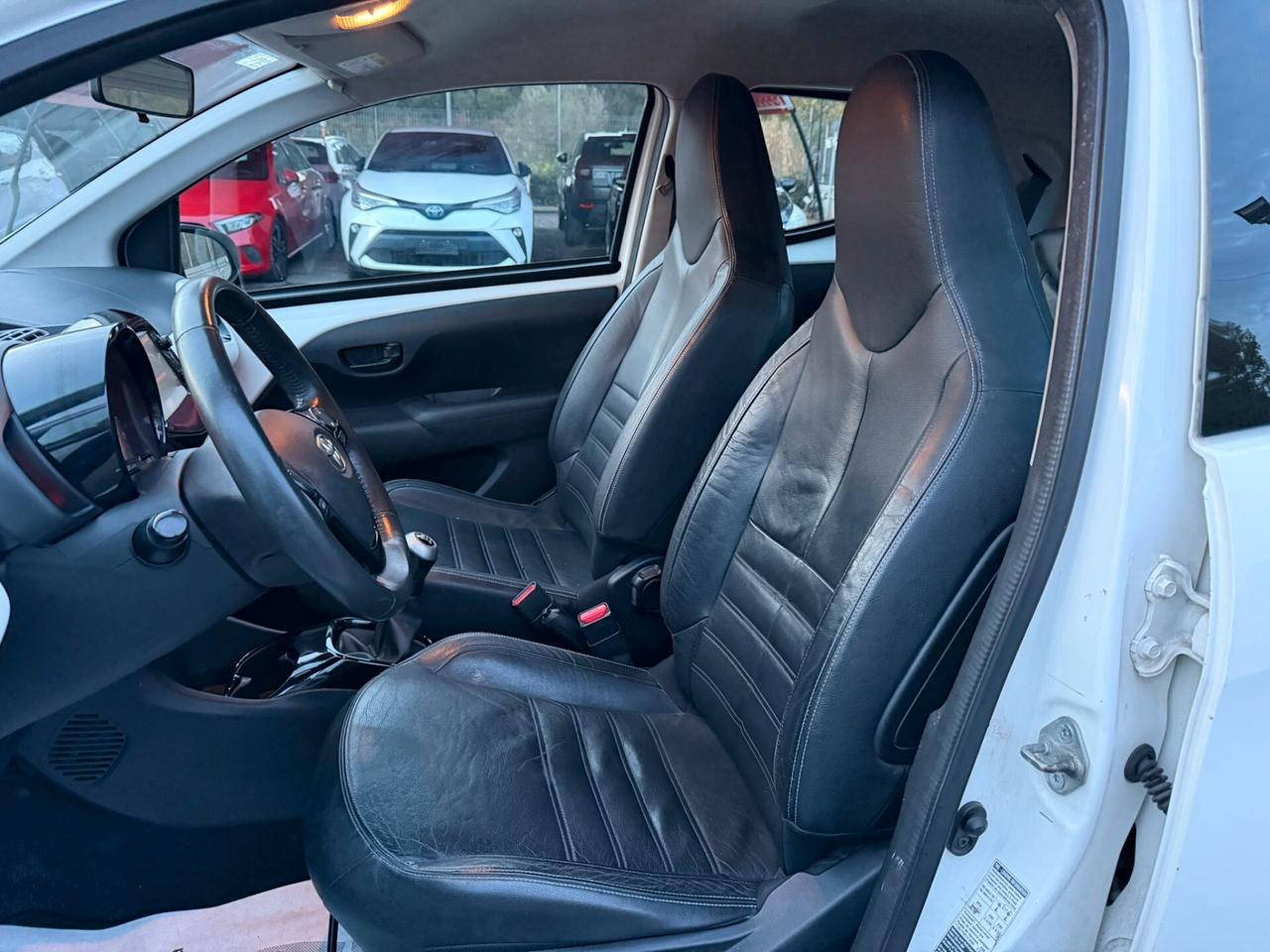 Toyota Aygo 1.0 VVT-i 69 CV 5 porte x-wave