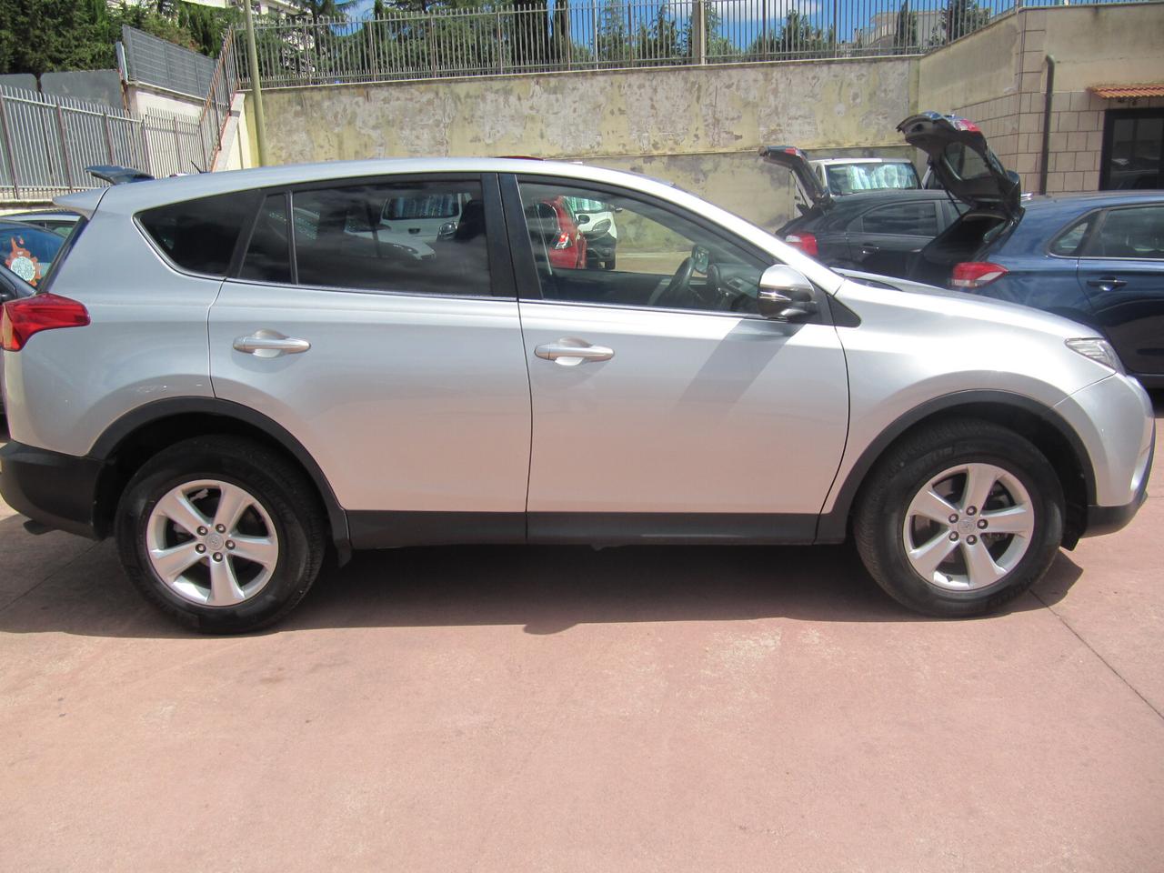 Toyota RAV 4 RAV4 2.0 D-4D 2WD